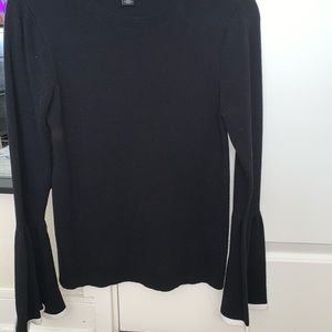 Halogen thin sweater with flared sleeves